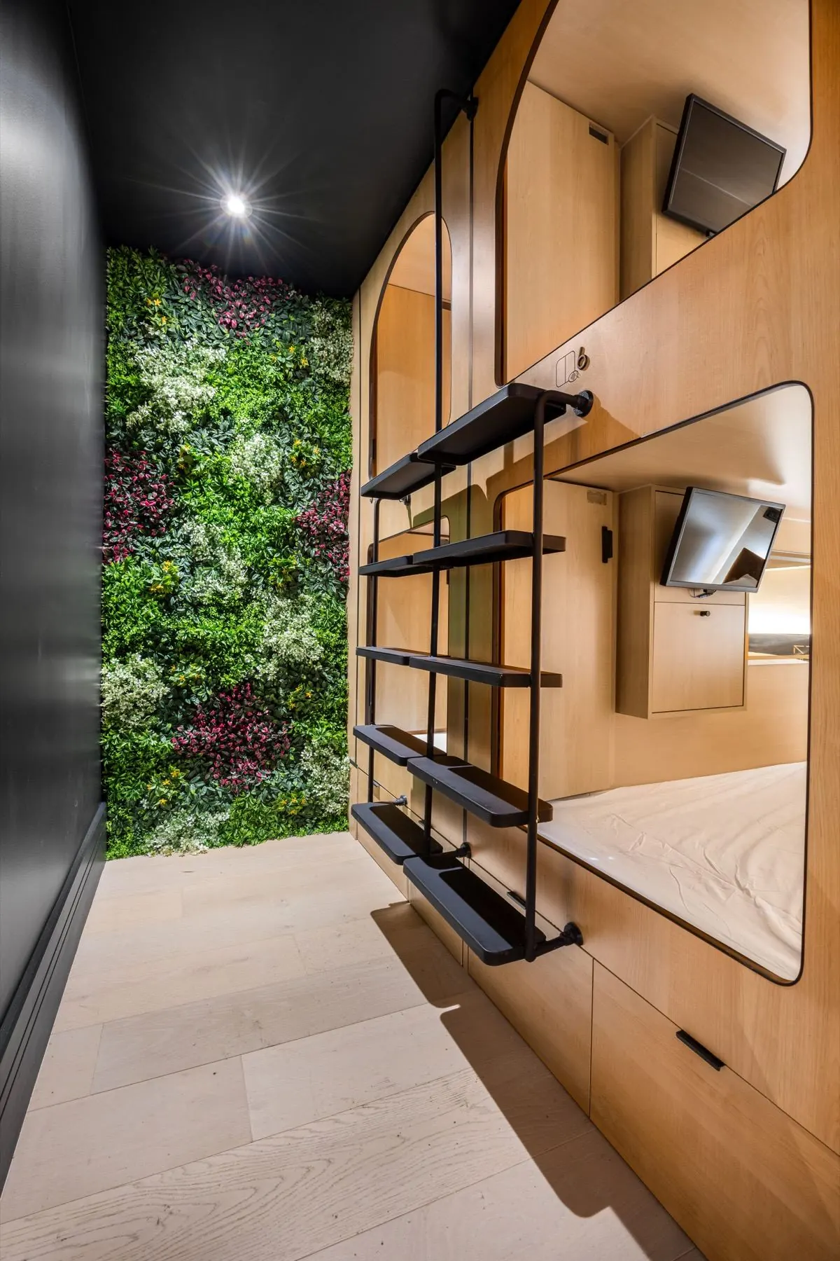 Capsule Residence Bishop — interior view 3